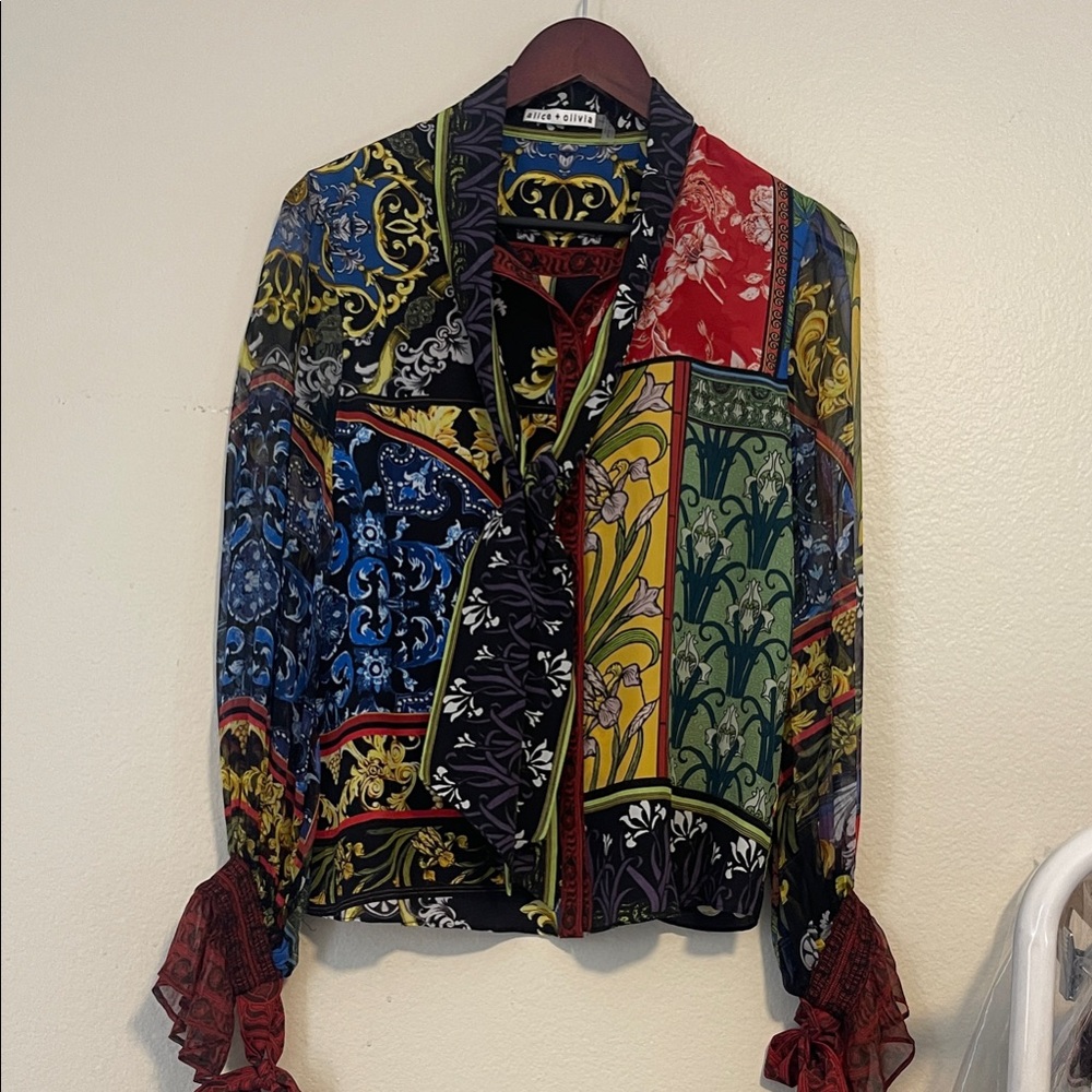 Alice & Olivia Multicolor Patchwork Print Silk Blouse - S/P.